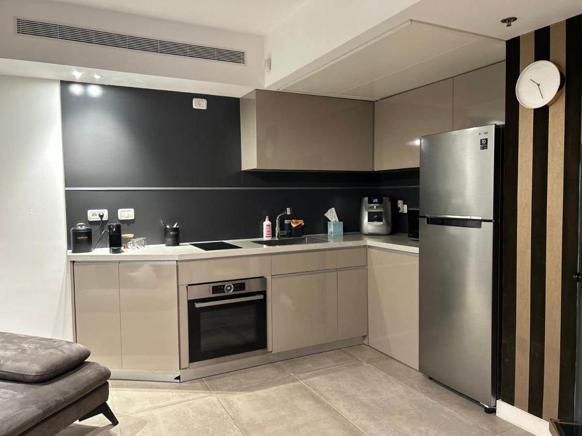 Beachfront Apartment Bat Yam Exterior foto